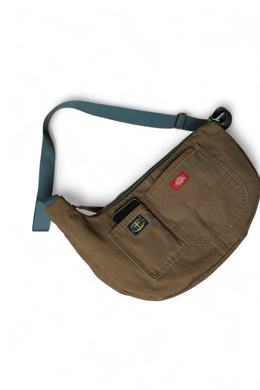 UPCYCLED MESSENGER BAG (BROWN)