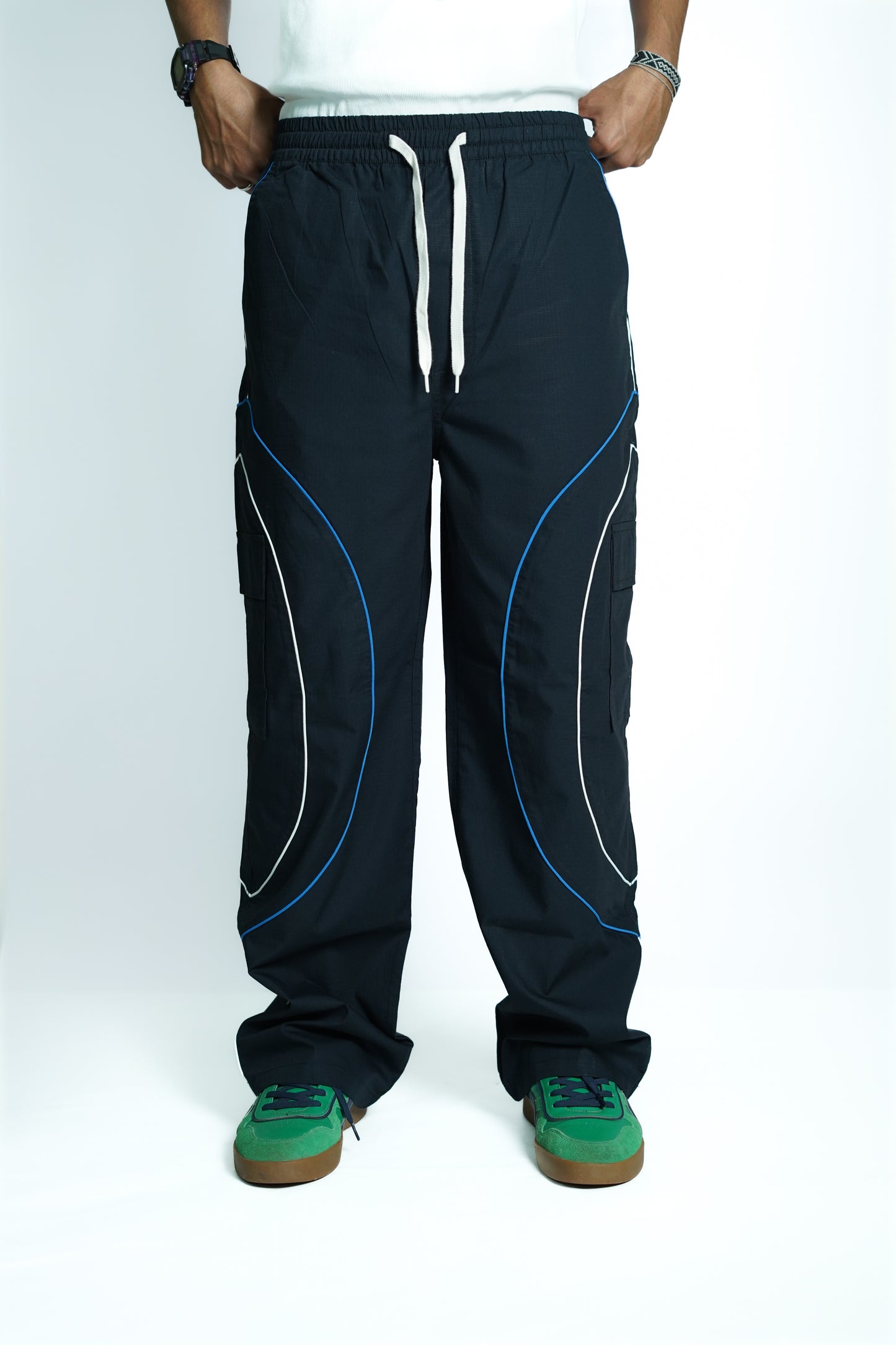 BLACK RIPSTOP PIPING CARGO