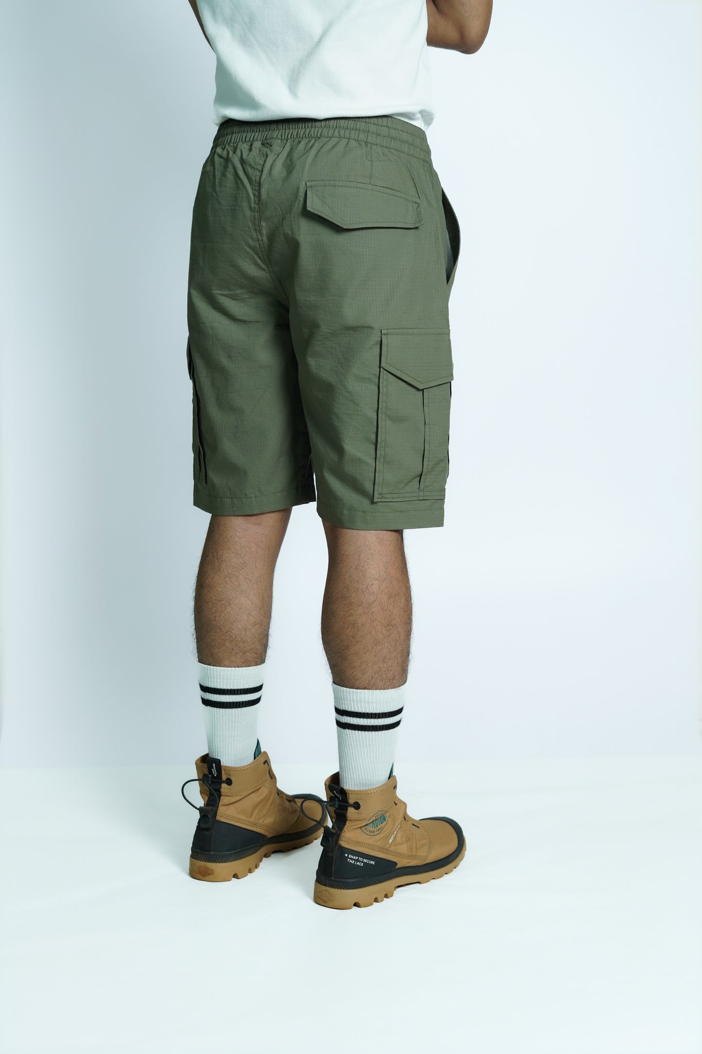 Comeunity's Streetwear Shorts Green India